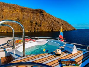 jacuzzi Treasure Galapagos cruise