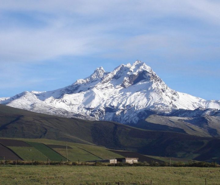 Climbing Carihuarazo Ecuador