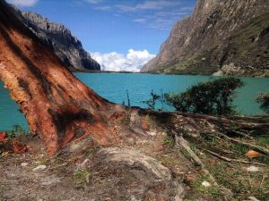 Laguna 69 Huaraz Trek