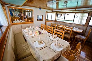 Dinner room Eden Galapagos yacht
