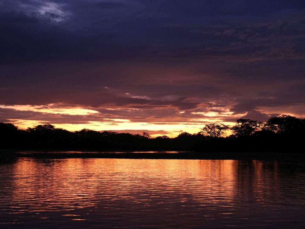 Sunset Laguna Grande Cuyabeno