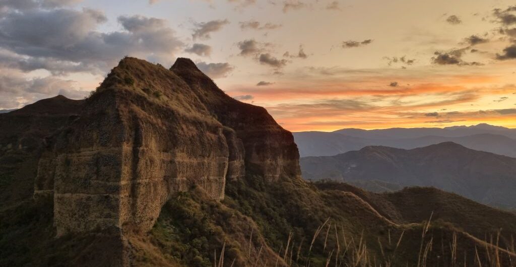 Waarom Ecuador zonsondergang Mandango