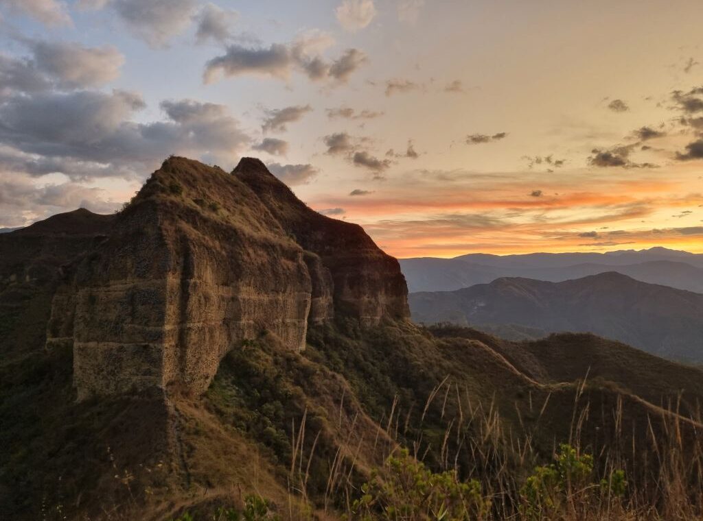 Waarom Ecuador zonsondergang Mandango