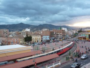Nariz del Diablo train departing Riobamba